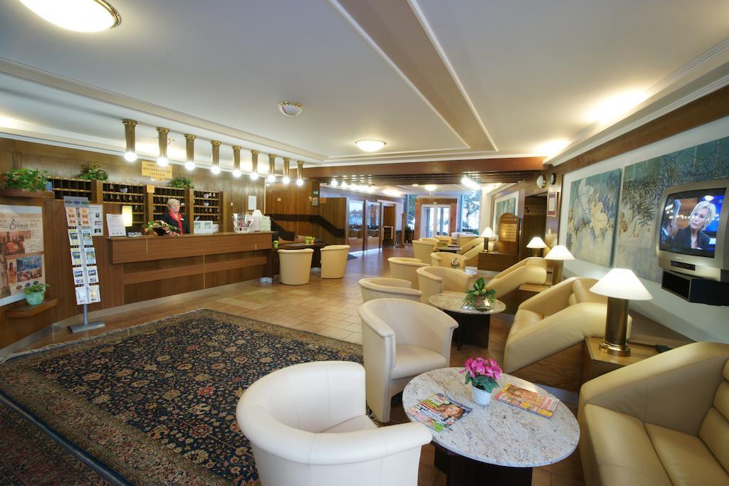 Hotel Agricola Sport & Wellness Centre Mariánské Lázně Interior foto